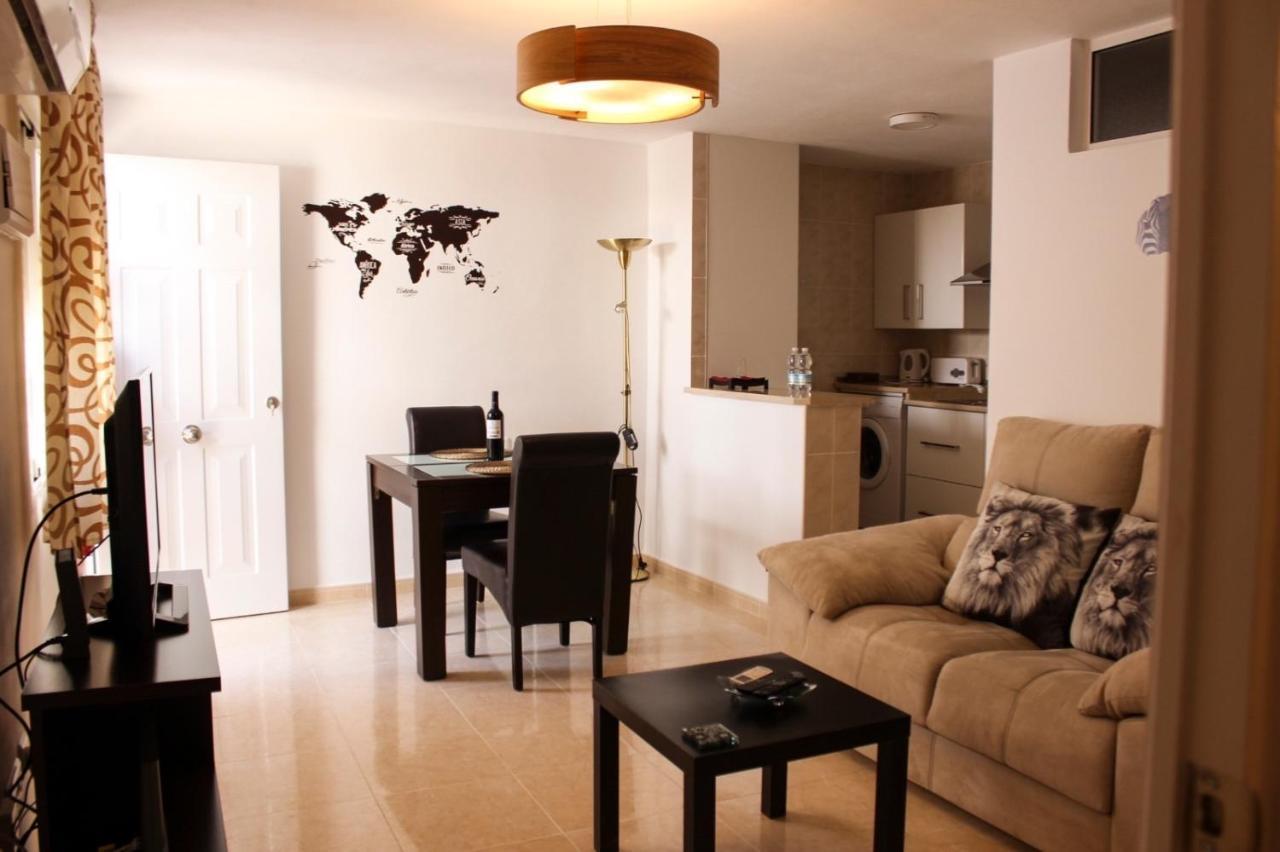 Apartamentos La Mar Chica ベナルマデナ エクステリア 写真